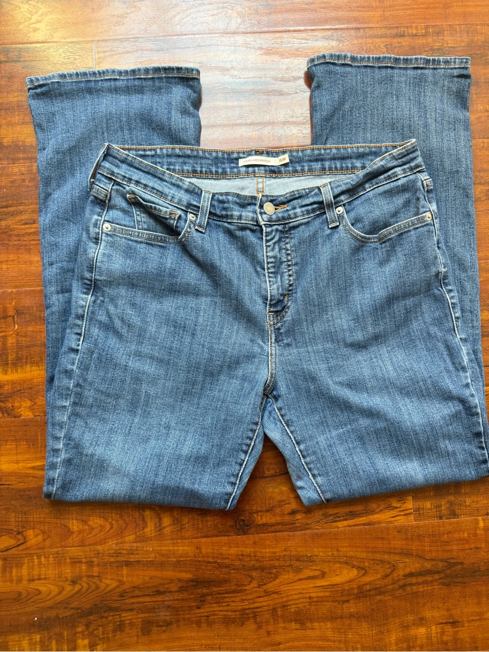 Levi's Women Denim Bootcut Jeans in Medium Blue Wash 16W